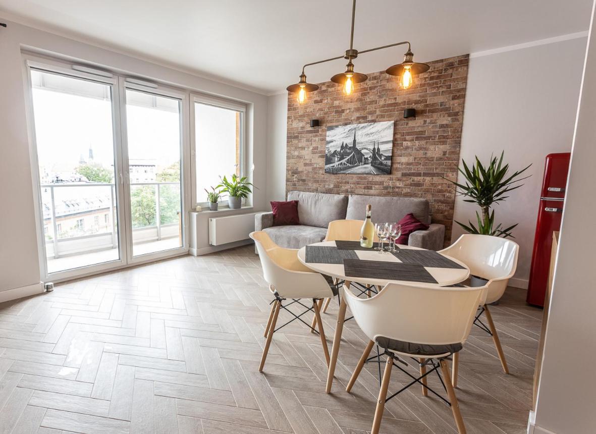 B&W Luxurious Apartment In The Center Of Wrocław Eksteriør billede